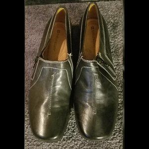 Naturalizer Black Loafer Slip On Flats (size 8.5 M)